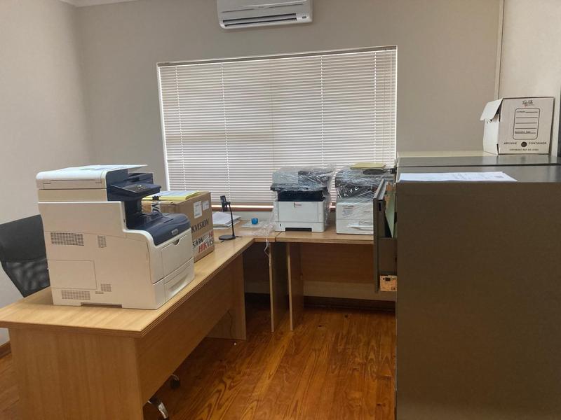 To Let Commercial Property for Rent in Newton Park Eastern Cape